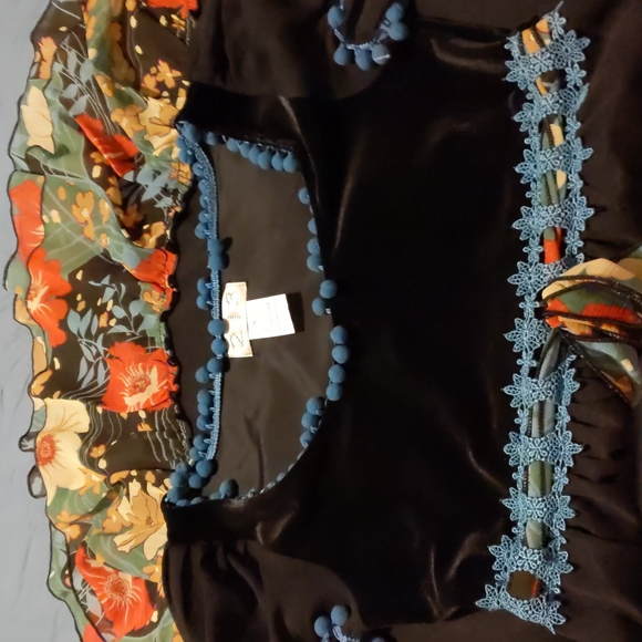 Like new 213 dress size S - Picture 3 of 10